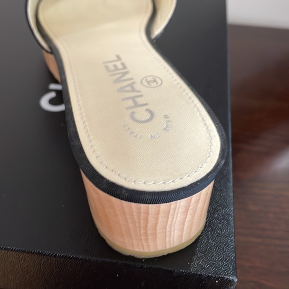 Authentic Chanel Mules, size 39 - Picture 4 of 6